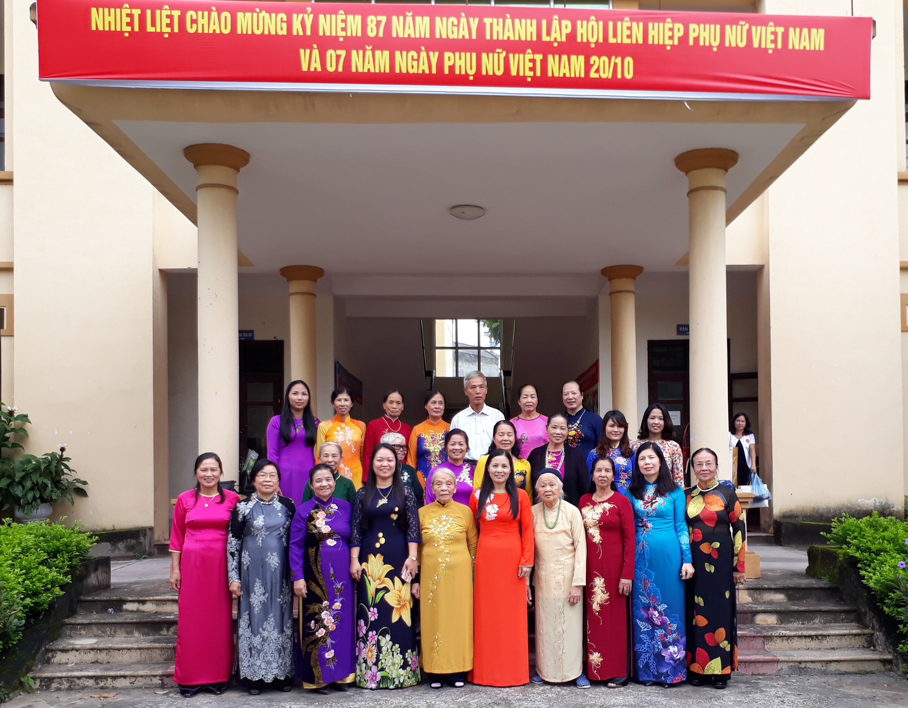 Gặp mặt cán bộ Tỉnh Hội phụ nữ hưu trí nhân kỷ niệm 87 năm  Ngày thành lập Hội LHPN Việt Nam 